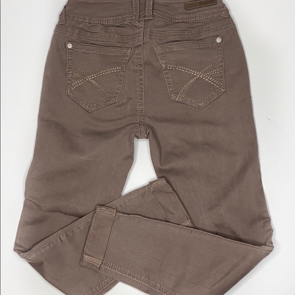 Wallflower distressed  Jeans cuff hem  5 - Picture 6 of 10